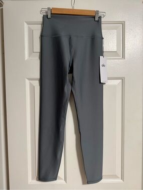 Alo High-Waist Air Tight Leggings in Slate Gray